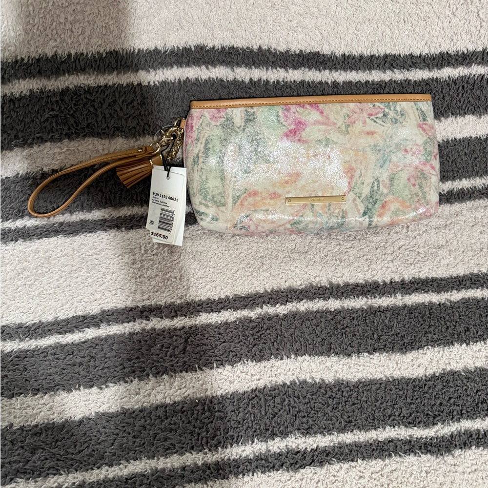 NWT BRAHMIN KAYLA CRÈME TALITHA GENUINE LEATHER WRISTLET